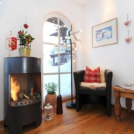 Almrausch Boutique Chalet Bed & Breakfast Lech am Arlberg