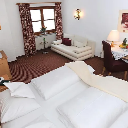 Almrausch Boutique Chalet Bed and Breakfast