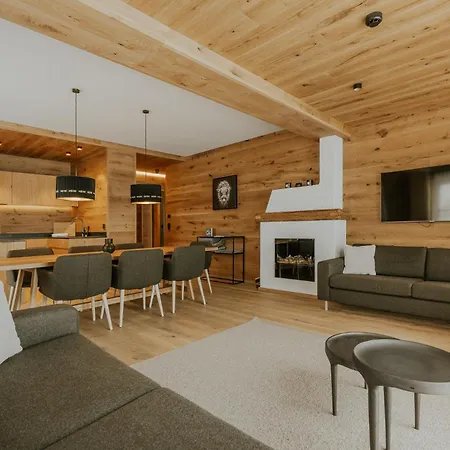 Almrausch Boutique Chalet Bed and Breakfast Lech am Arlberg
