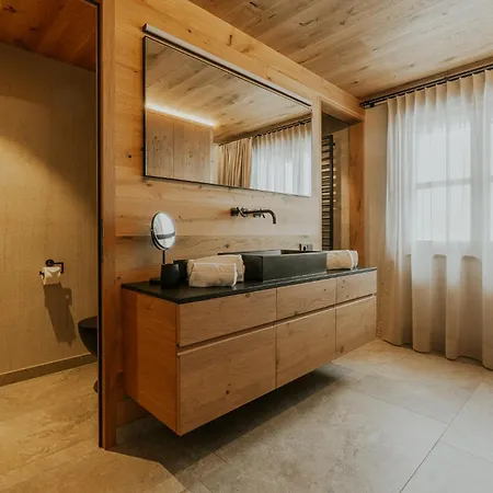 Almrausch Boutique Chalet Лех