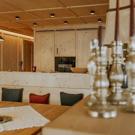 Bed and Breakfast Almrausch Boutique Chalet 3*