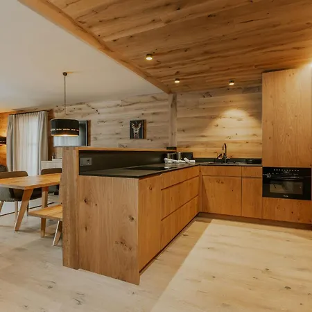 Almrausch Boutique Chalet Bed and Breakfast